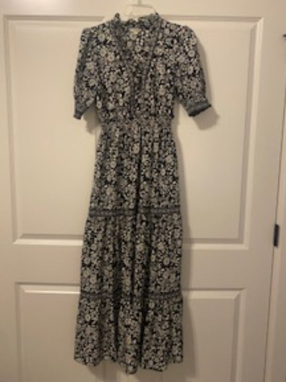 Max Studio London Maxi Dress Cottage Core Black Floral Ruffled Sleeves